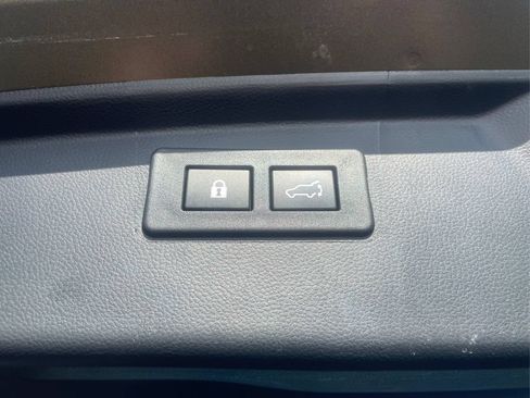 Used 2022 Subaru Outback Limited AWD/4WD image 25