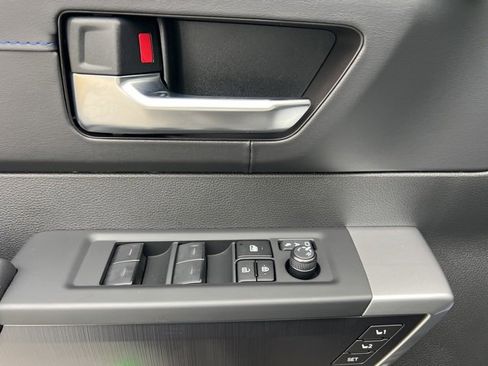 Used 2025 Toyota Tundra Platinum image 14