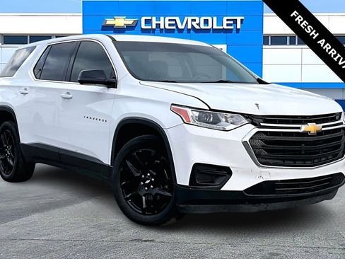 Used 2018 Chevrolet Traverse LS image 1