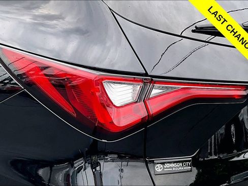 Certified 2024 Acura MDX SH-AWD w/ Advance Package image 30