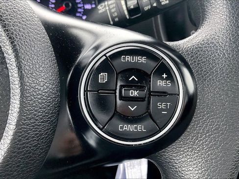 Used 2021 Kia Soul LX image 14