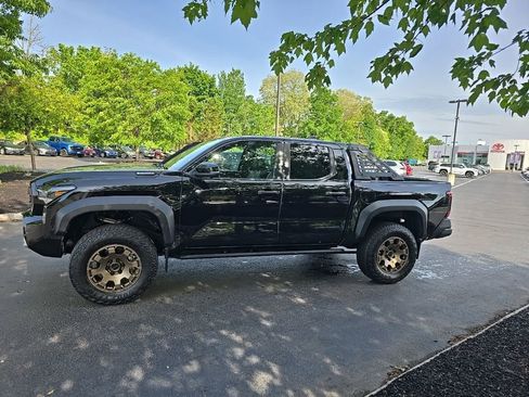 Certified 2024 Toyota Tacoma 4x4 Double Cab Hybrid image 3