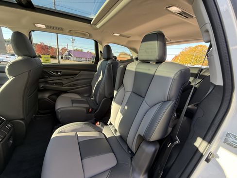 Used 2025 Subaru Ascent Onyx Edition w/ Popular Package #2 image 32
