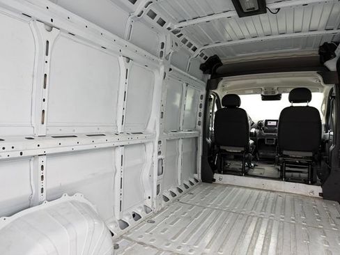 Used 2026 RAM ProMaster 2500 w/ Convenience Group FWD image 11