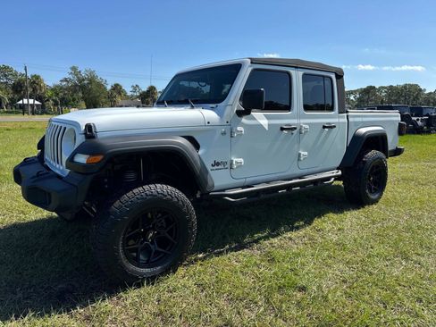 Used 2020 Jeep Gladiator Sport w/ Quick Order Package 24S image 39
