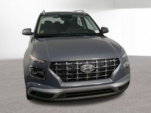 New 2026 Hyundai Venue SEL image 3