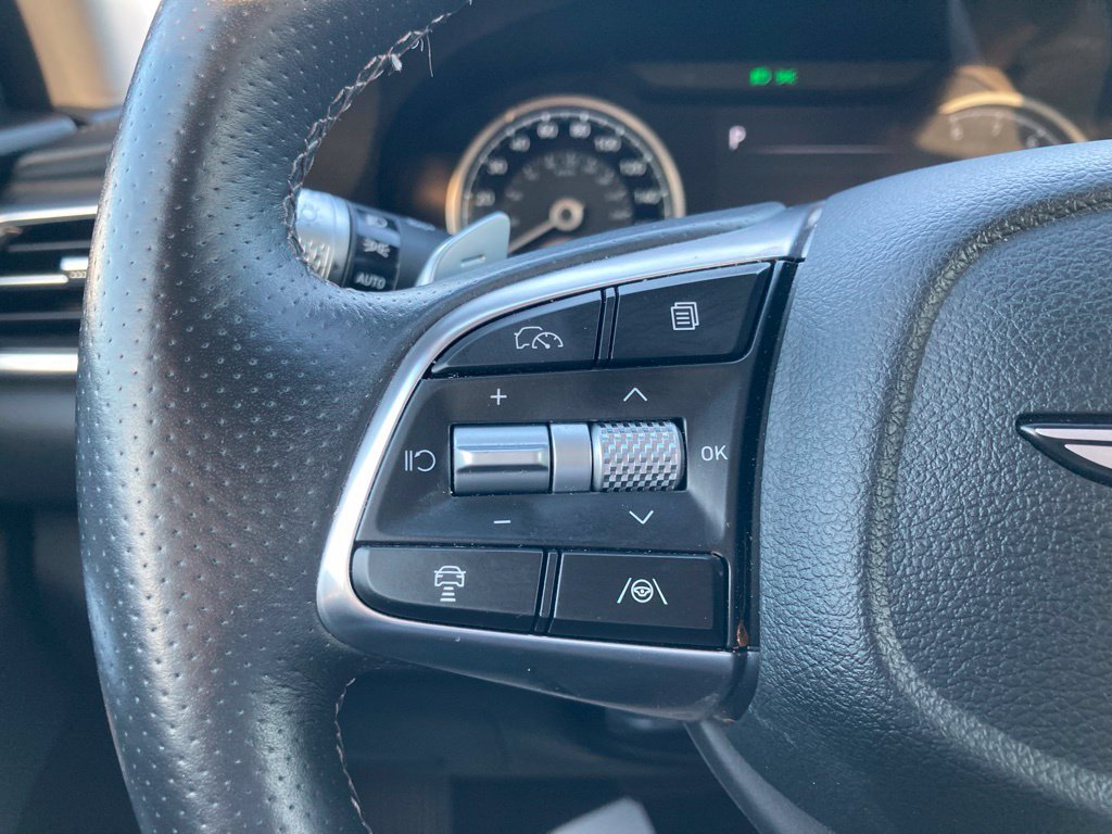 Used 2026 Genesis G70 2.5T RWD image 14