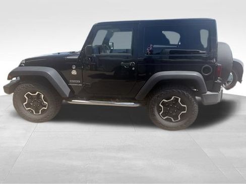 Used 2012 Jeep Wrangler Sport w/ Connectivity Group AWD/4WD image 8