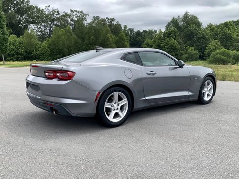 Used 2020 Chevrolet Camaro LT RWD image 7