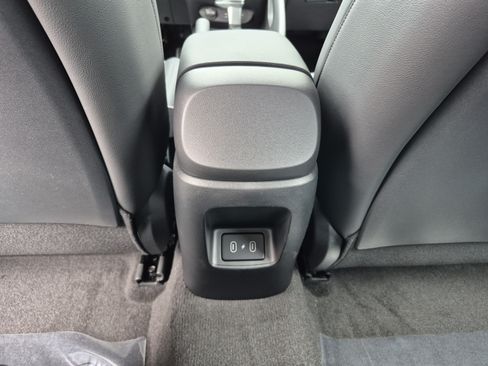 New 2026 Hyundai Elantra SEL Sport FWD image 14