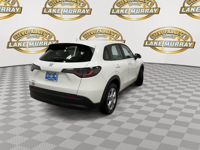Used 2025 Honda HR-V LX image 3