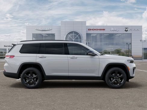 New 2026 Jeep Grand Cherokee L Limited image 21