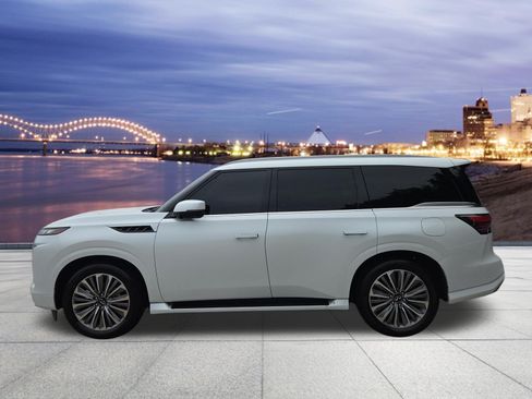 Used 2025 INFINITI QX80 Luxe AWD/4WD image 2