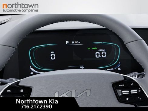 New 2025 Kia Niro EX image 22
