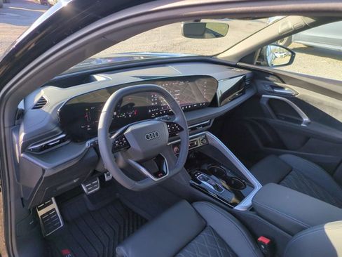 Used 2025 Audi SQ5 Premium Plus image 12