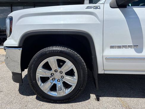 Used 2018 GMC Sierra 1500 SLT AWD/4WD image 12