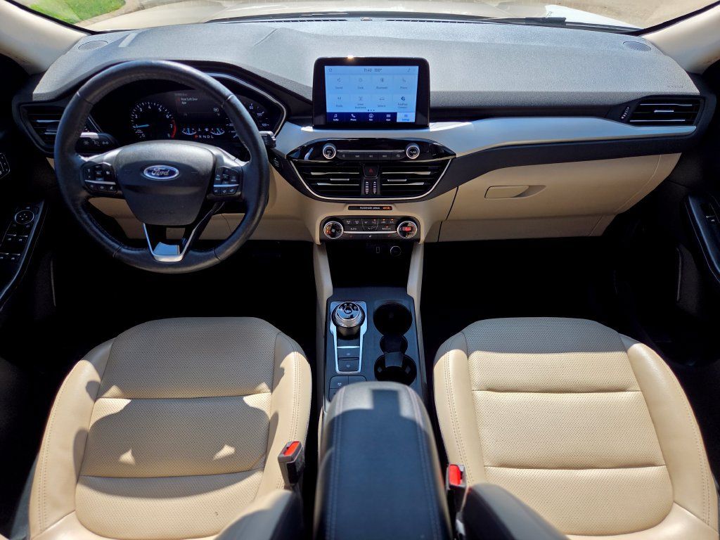Certified 2020 Ford Escape SEL FWD image 9