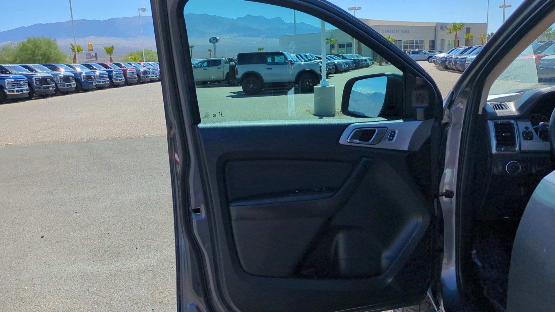 Used 2023 Ford Ranger XLT w/ Equipment Group 302A High AWD/4WD image 11