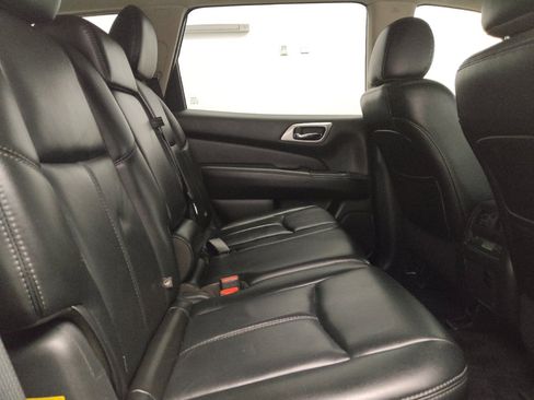 Used 2017 Nissan Pathfinder SL w/ SL Premium Package AWD/4WD image 19