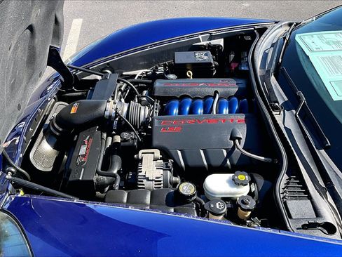 Used 2007 Chevrolet Corvette Coupe w/ Performance Package RWD image 7