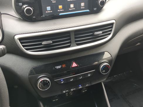 Used 2021 Hyundai Tucson SE FWD image 18