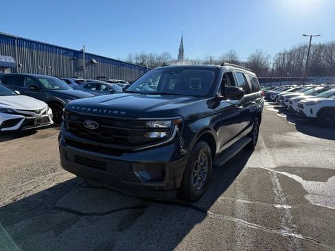Used 2025 Ford Expedition Max Active image 14