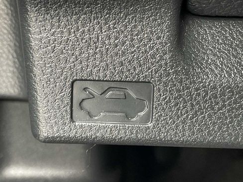 Used 2019 Subaru Crosstrek 2.0i Premium w/ Eyesight System AWD/4WD image 27