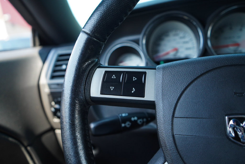 Used 2008 Dodge Challenger SRT8 RWD image 31