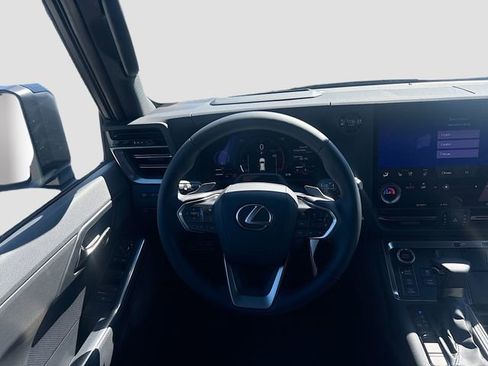 New 2026 Lexus GX 550 image 18