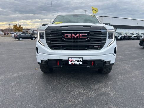 New 2026 GMC Sierra 1500 AT4 w/ AT4 Premium Package image 14