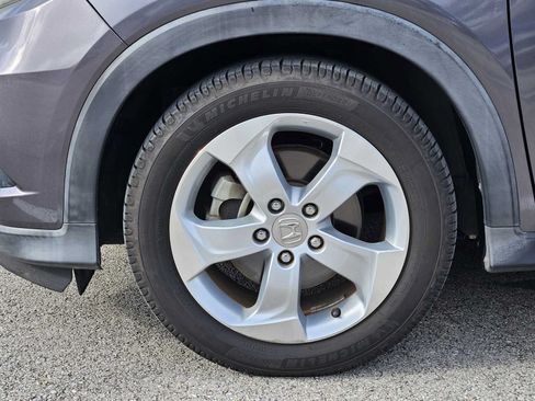 Used 2016 Honda HR-V EX image 9