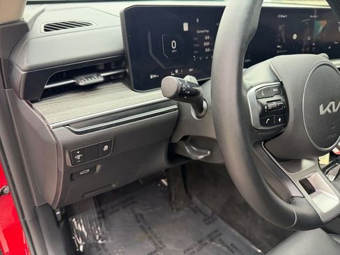 Used 2025 Kia K5 EX image 14