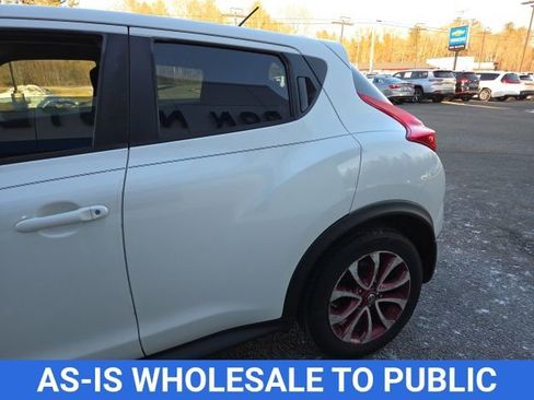 Used 2014 Nissan Juke S image 25