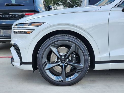 Used 2026 Genesis GV70 2.5T Sport Prestige AWD/4WD image 6