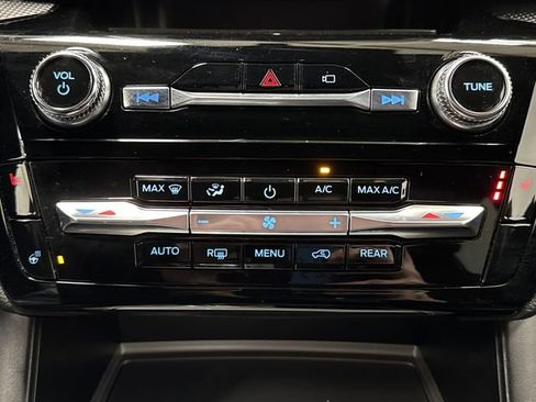 Used 2023 Ford Explorer ST-Line image 21