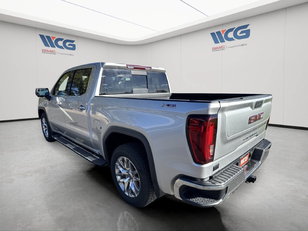 Used 2022 GMC Sierra 1500 SLT w/ SLT Premium Package AWD/4WD image 5