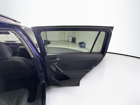 Used 2021 Volkswagen Tiguan S image 28