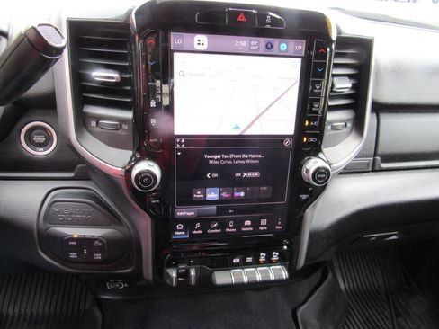 Used 2025 RAM 2500 Lone Star AWD/4WD image 30