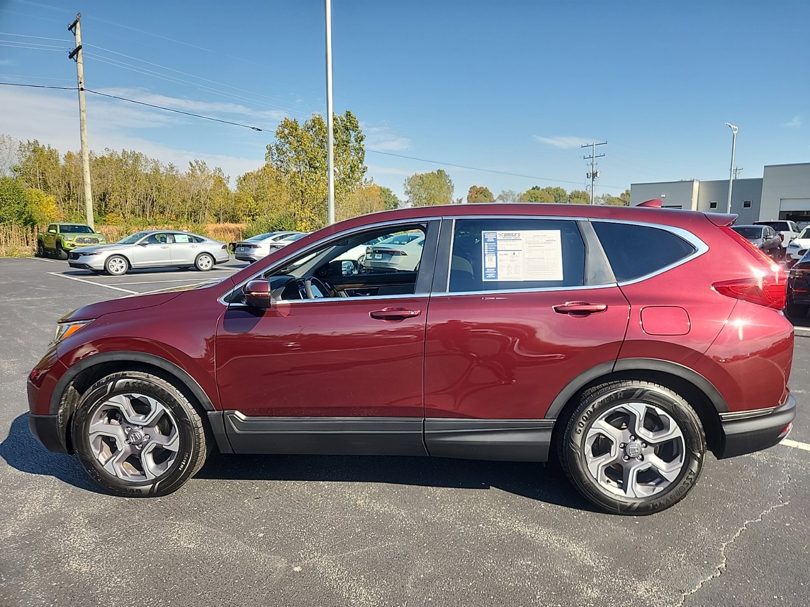 Used 2017 Honda CR-V EX image 3