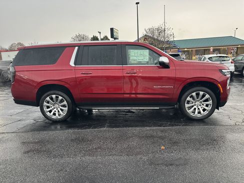 New 2026 Chevrolet Suburban Premier RWD image 9