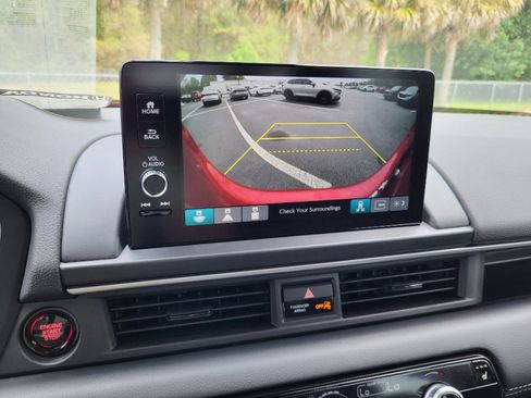 New 2025 Honda Pilot Touring image 15