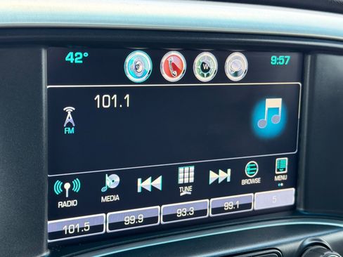 Used 2018 GMC Sierra 2500 SLE w/ SLE Preferred Package image 14