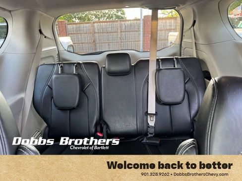 Used 2024 Chrysler Pacifica Touring-L FWD image 37