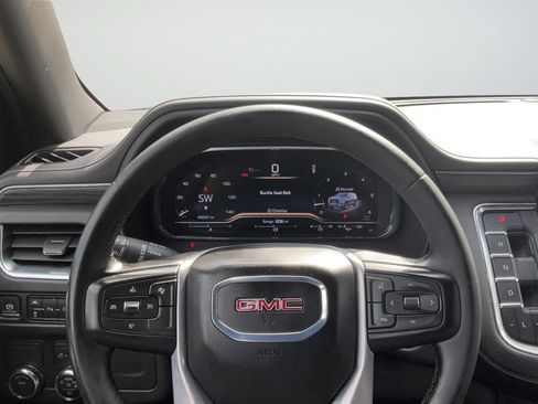 Used 2024 GMC Yukon XL SLT RWD image 14
