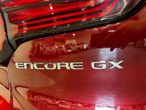 Used 2024 Buick Encore GX Sport Touring w/ Experience Buick Package FWD image 31