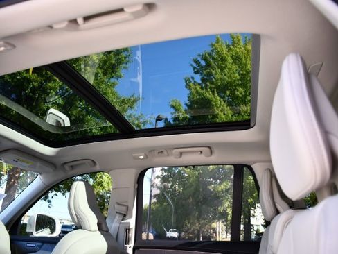 New 2026 Volvo XC90 B6 Ultra image 29