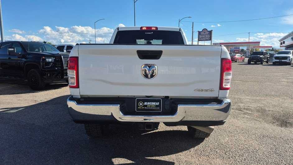 Used 2021 RAM 2500 Tradesman w/ Chrome Appearance Group AWD/4WD image 4