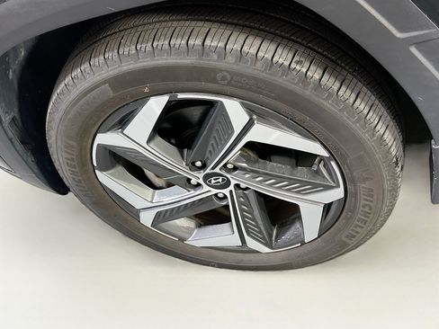 Used 2023 Hyundai Tucson Limited AWD/4WD image 32