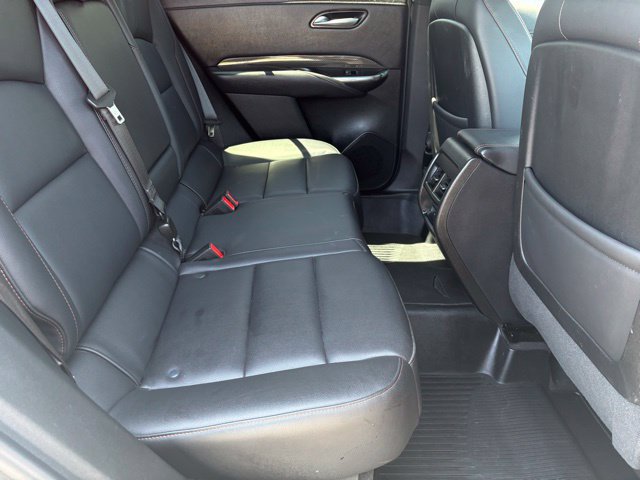 Used 2023 Cadillac XT4 Sport w/ Trailering Package AWD/4WD image 18