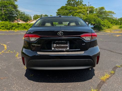 Used 2024 Toyota Corolla LE FWD image 6